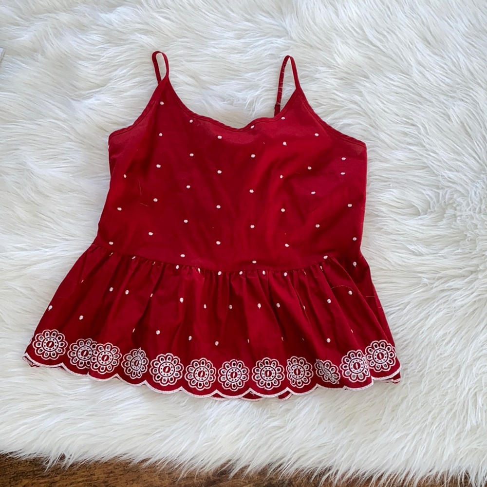 Date Night Red tank top. Size. M